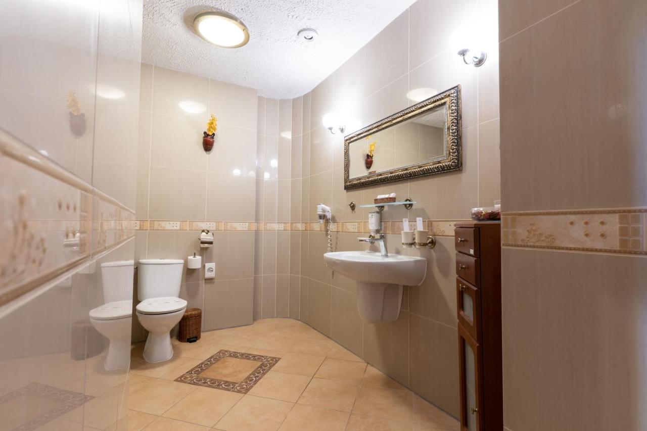 Hotel Trylogia Зелонка Екстериор снимка