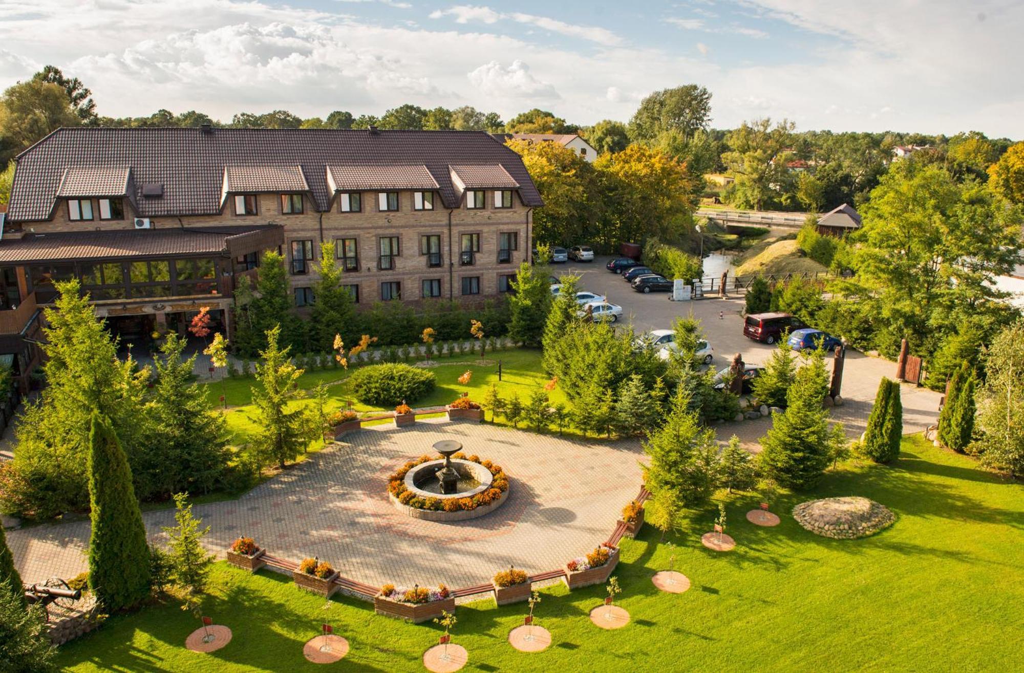 Hotel Trylogia Зелонка Екстериор снимка